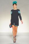 Moschino - proleće/leto 2012. godine - slika 12