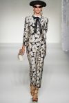 Moschino - proleće/leto 2012. godine - slika 17