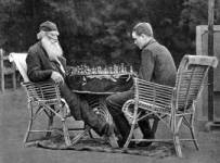Lav N Tolstoj igra šah