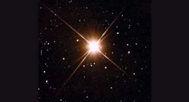 Zvezda Betelgez će eksplodirati u supernovu i postati sjajna na nebu kao pun Mesec?
