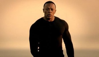 Dr. Dre - I Need A Doctor (Explicit) ft. Eminem, Skylar Grey