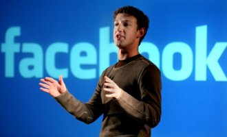 Mark Zuckerberg i plava boja