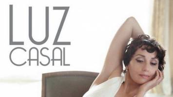 Luz Casal - Piensa En Mi
